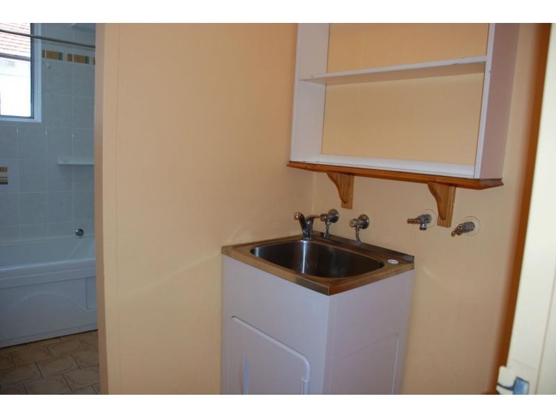 1/38 Meadow Crescent, Meadowbank NSW 2114