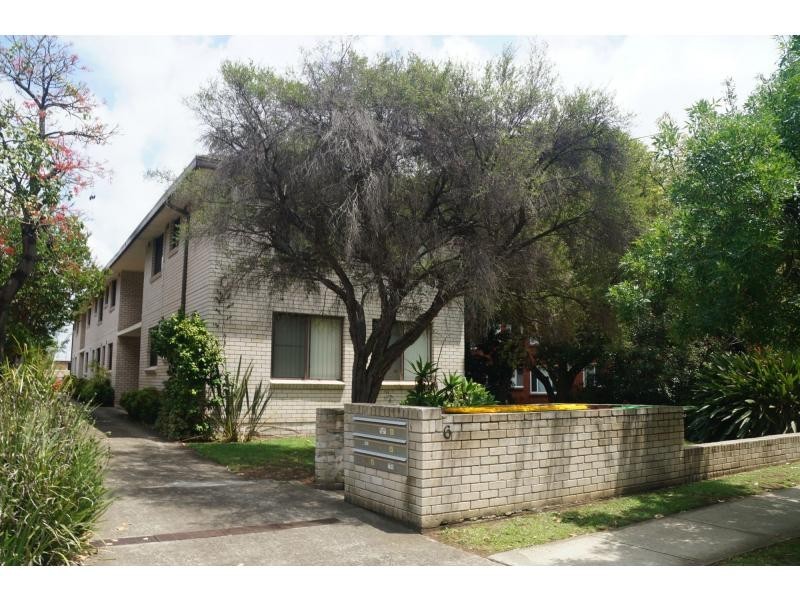 4/6 Bank Street, Meadowbank NSW 2114