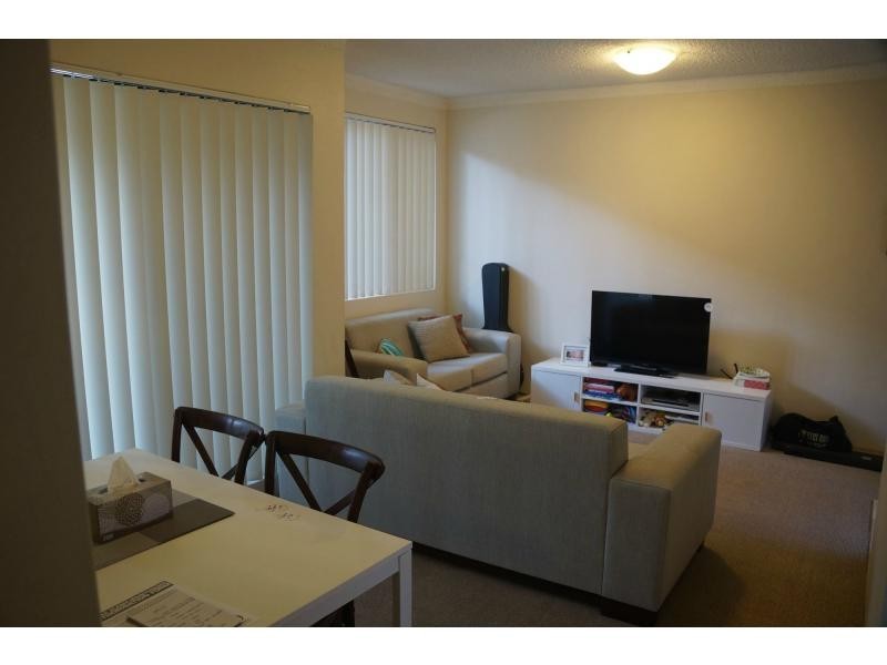 4/6 Bank Street, Meadowbank NSW 2114