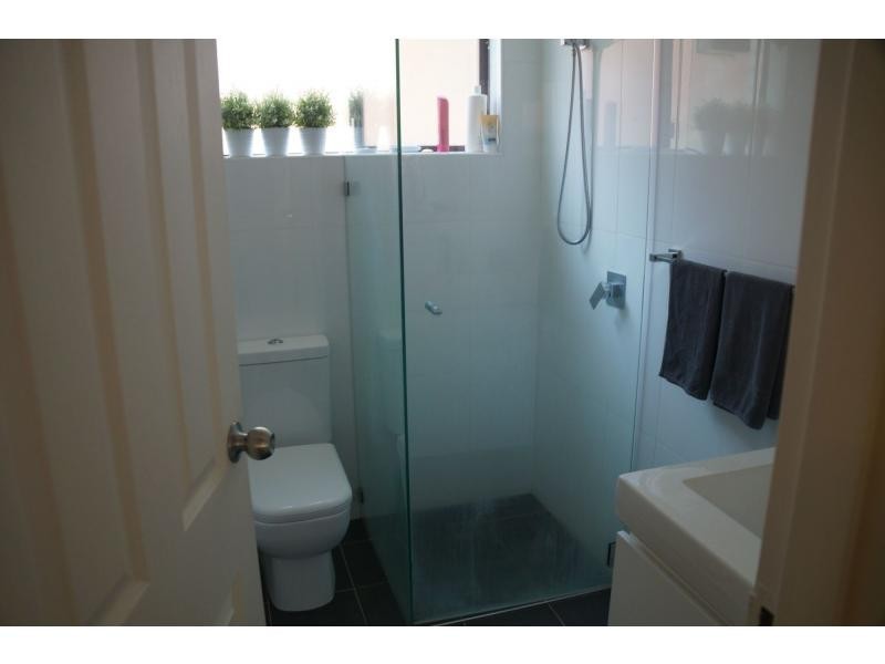 4/6 Bank Street, Meadowbank NSW 2114