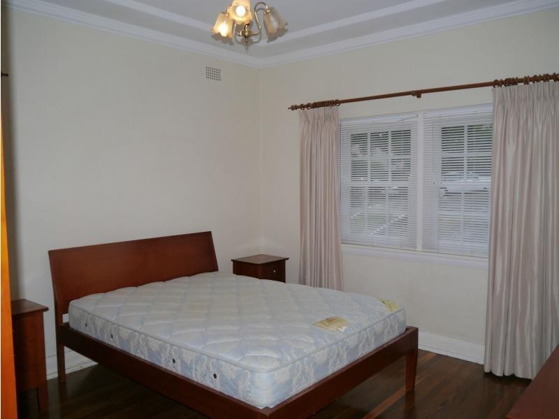 4 Gordon Crescent, Denistone NSW 2114