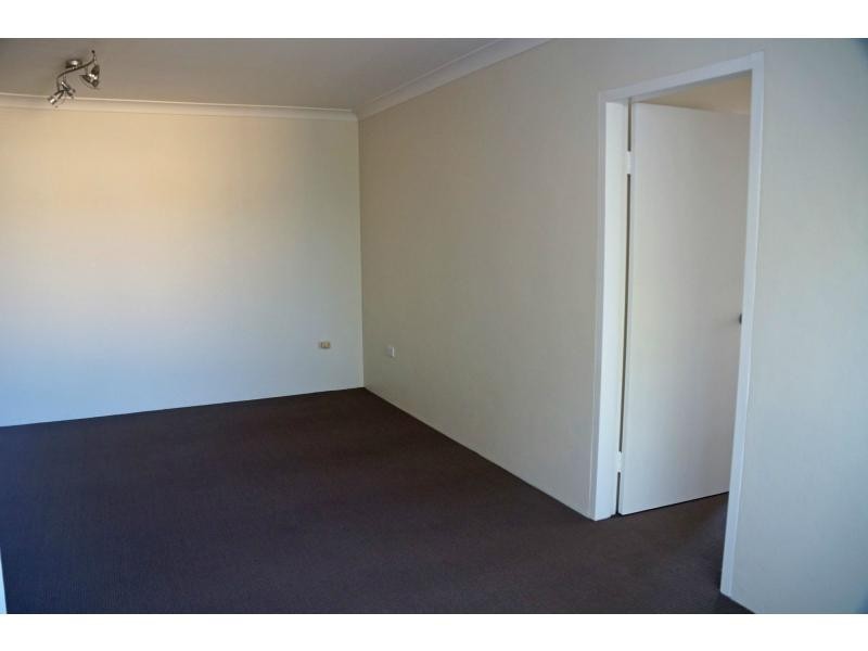 7/6a Bank Street, Meadowbank NSW 2114