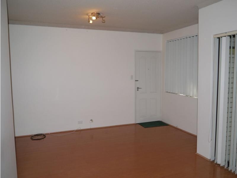 1/6 Bank Street, Meadowbank NSW 2114