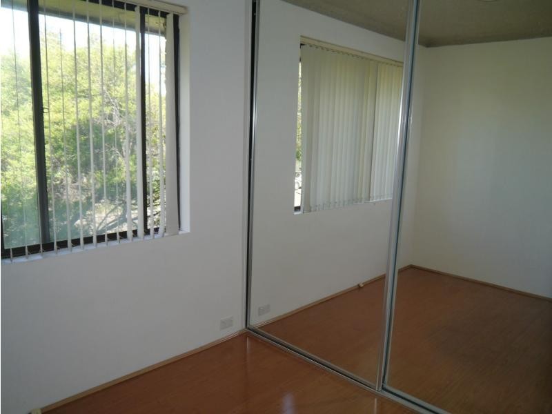 1/6 Bank Street, Meadowbank NSW 2114