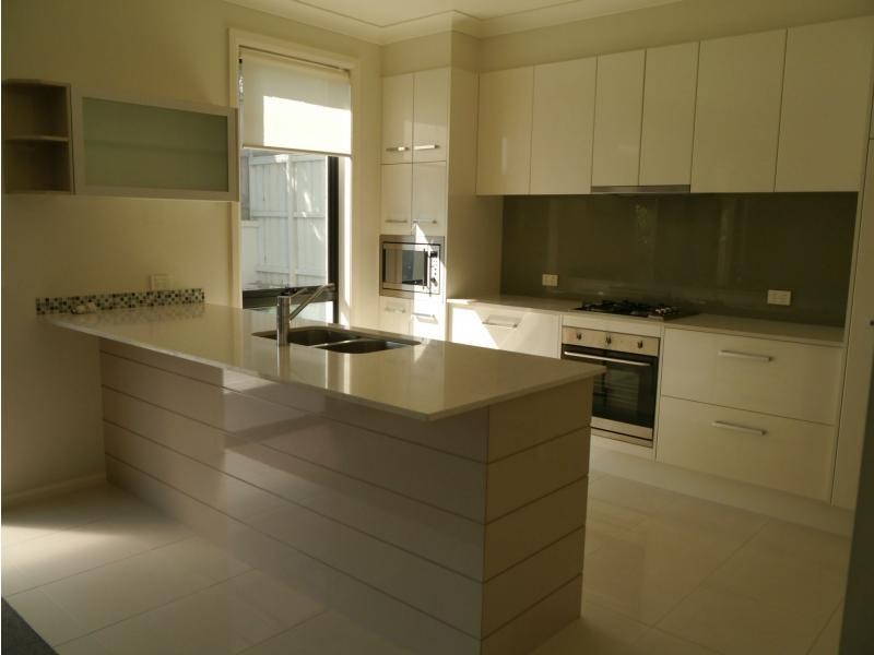 11 Baronia Circuit, Castel Estate, Castle Hill NSW 2154