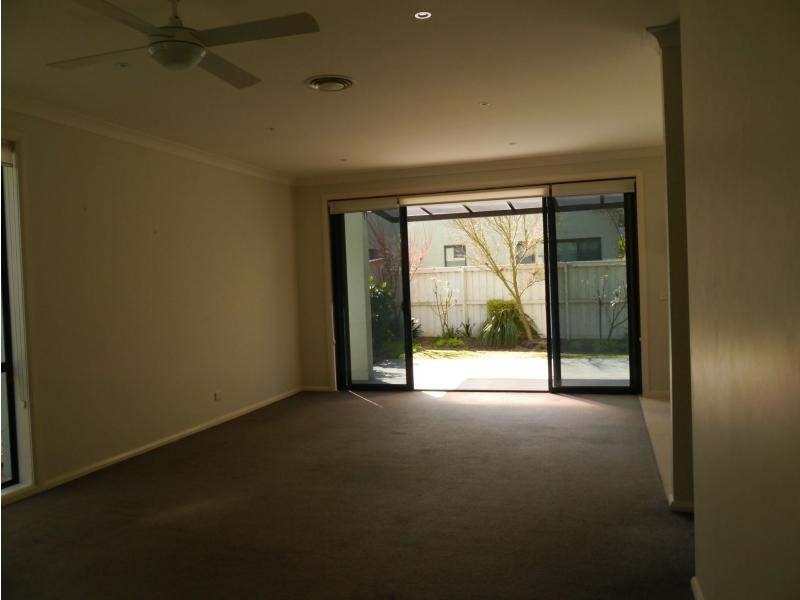 11 Baronia Circuit, Castel Estate, Castle Hill NSW 2154