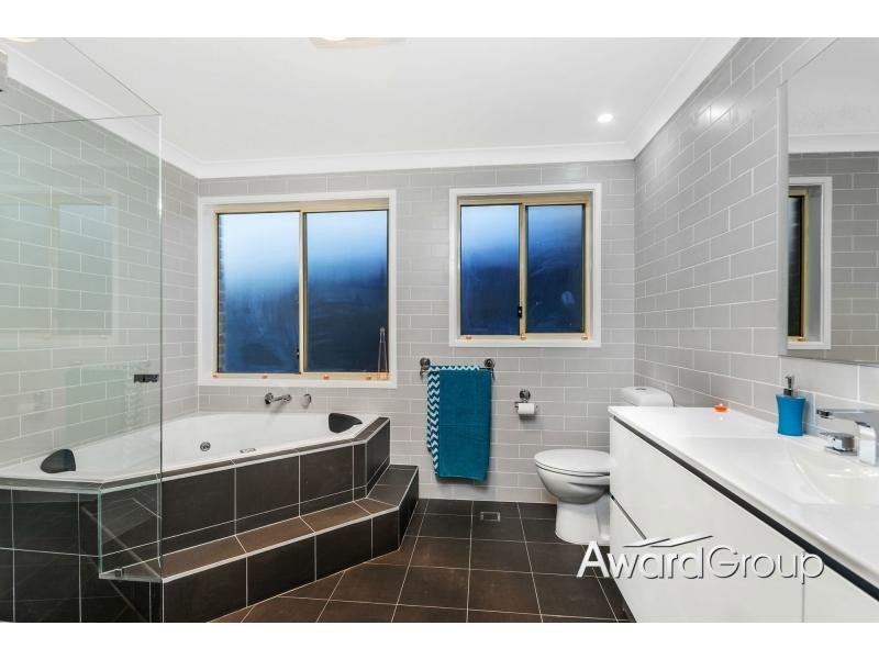 11 Samuel Place, Quakers Hill NSW 2763