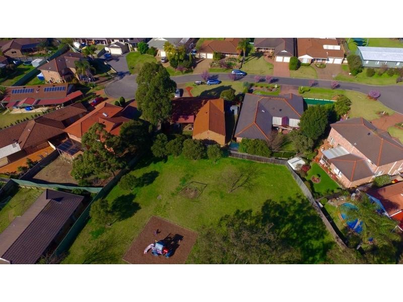 11 Samuel Place, Quakers Hill NSW 2763