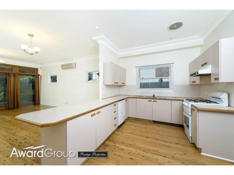 39 Anzac Avenue, Denistone NSW 2114