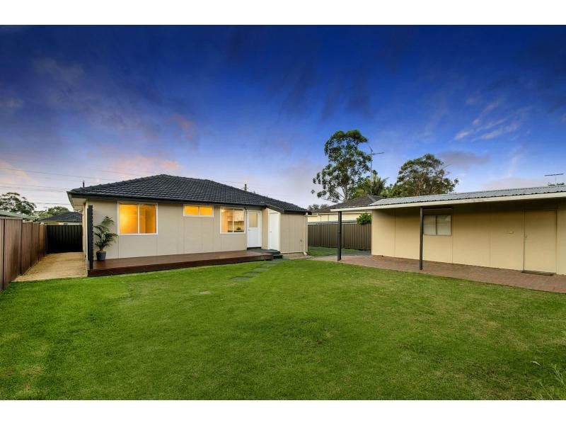 15 Salamaua Road, Whalan NSW 2770