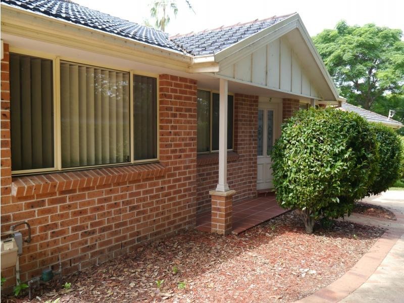 Villa 2/35 Grand Avenue, West Ryde NSW 2114