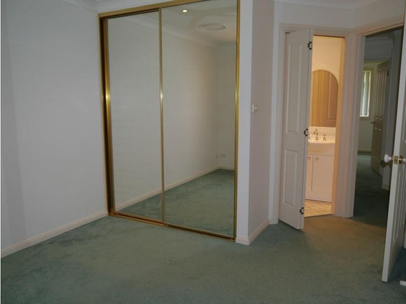 Villa 2/35 Grand Avenue, West Ryde NSW 2114