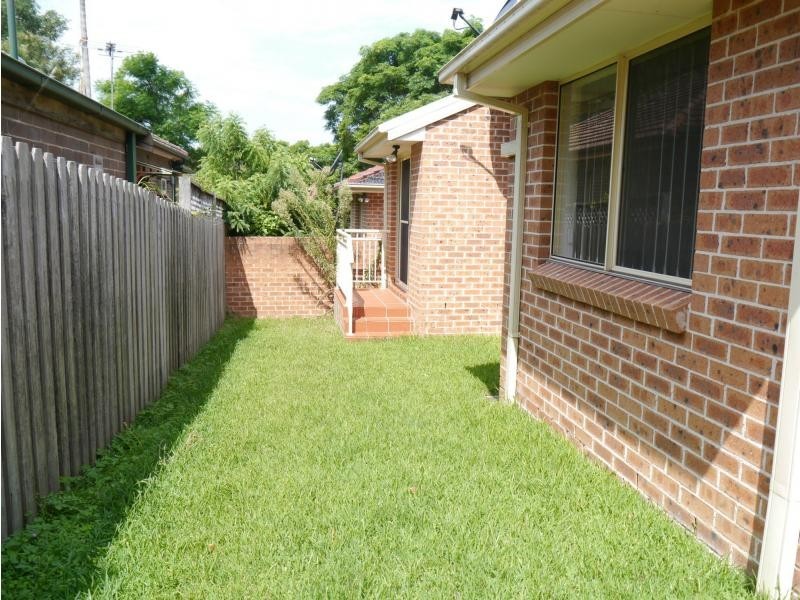 Villa 2/35 Grand Avenue, West Ryde NSW 2114