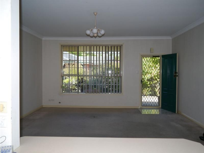 Villa 2/27 Huxley Street, West Ryde NSW 2114