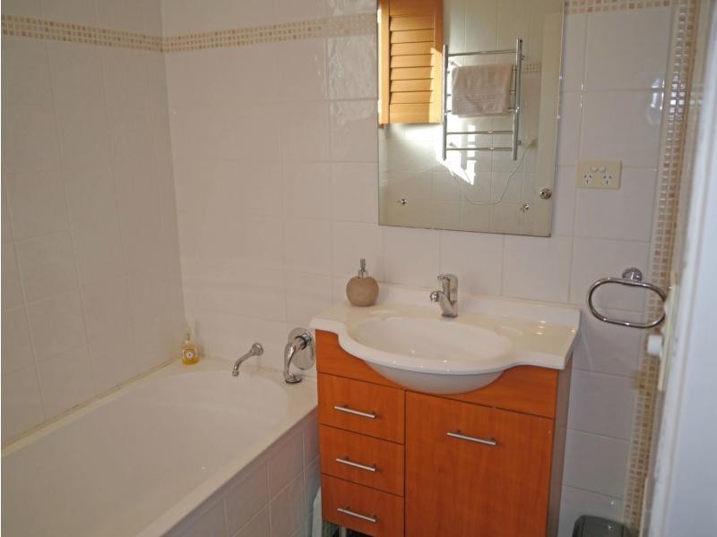 1/18-20 Robert Street, Telopea NSW 2117