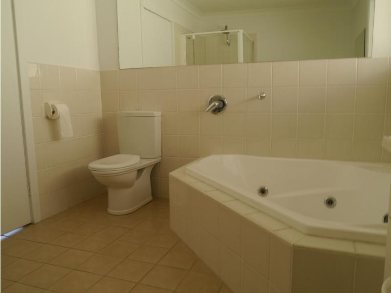 17 Caroline Chisholm Drive, Winston Hills NSW 2153