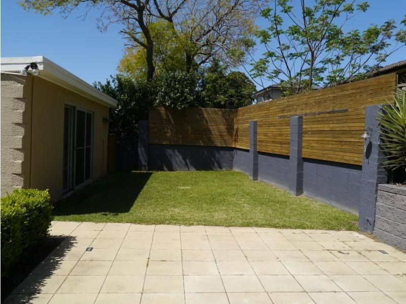 17 Caroline Chisholm Drive, Winston Hills NSW 2153