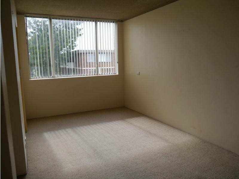 Unit 13/4 Bank Street, Meadowbank NSW 2114