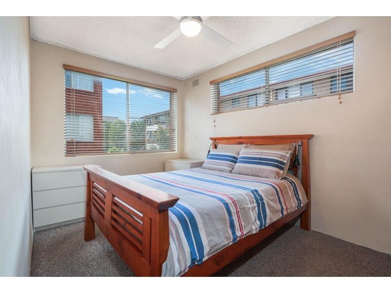 17/10 Bank Street, Meadowbank NSW 2114