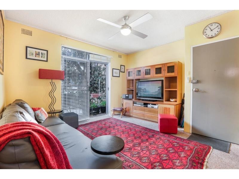 17/10 Bank Street, Meadowbank NSW 2114