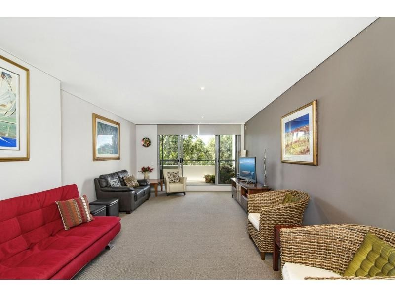 4/9 Blaxland Avenue, Newington NSW 2127