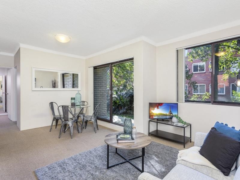 Unit 4/6 Bank Street, Meadowbank NSW 2114