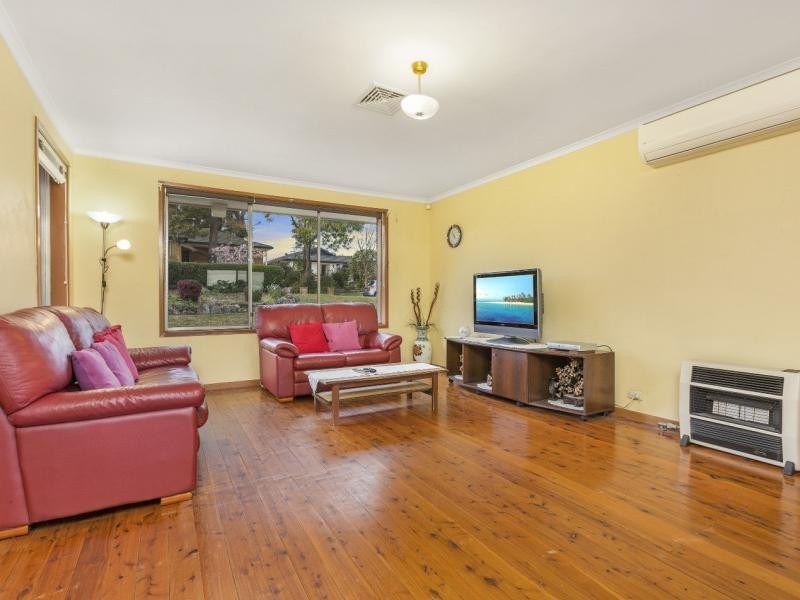 8 Mcmillan Street, Winston Hills NSW 2153