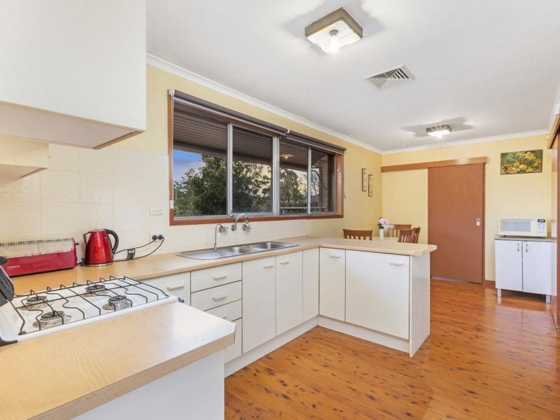 8 Mcmillan Street, Winston Hills NSW 2153