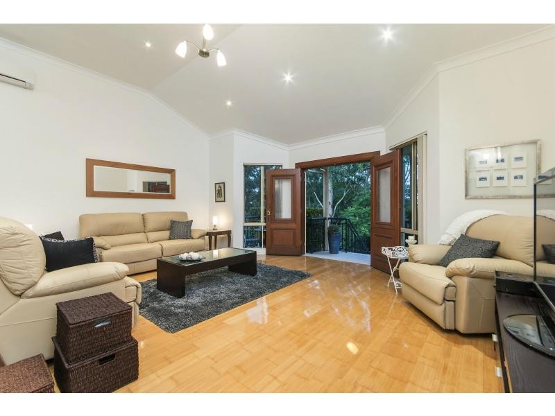 Duplex 4/2 Crowley Crescent, Melrose Park NSW 2114