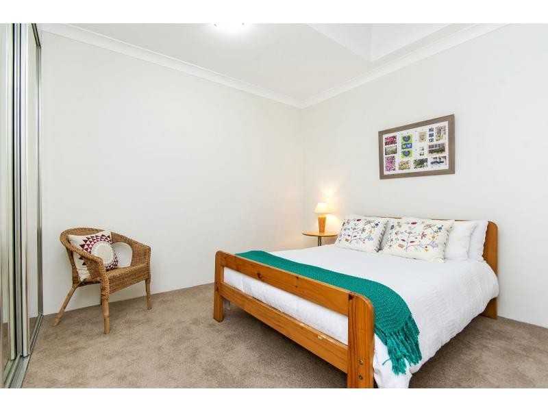 Duplex 4/2 Crowley Crescent, Melrose Park NSW 2114