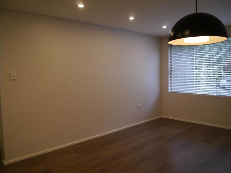 Unit 2/15 Bank Street, Meadowbank NSW 2114