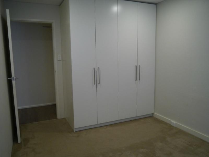 Unit 2/15 Bank Street, Meadowbank NSW 2114