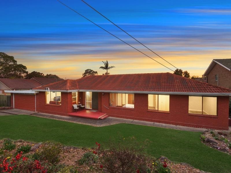 8 McMillan Avenue, Winston Hills NSW 2153