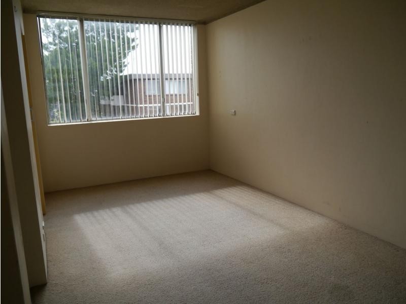 13/4 Bank Street, Meadowbank NSW 2114