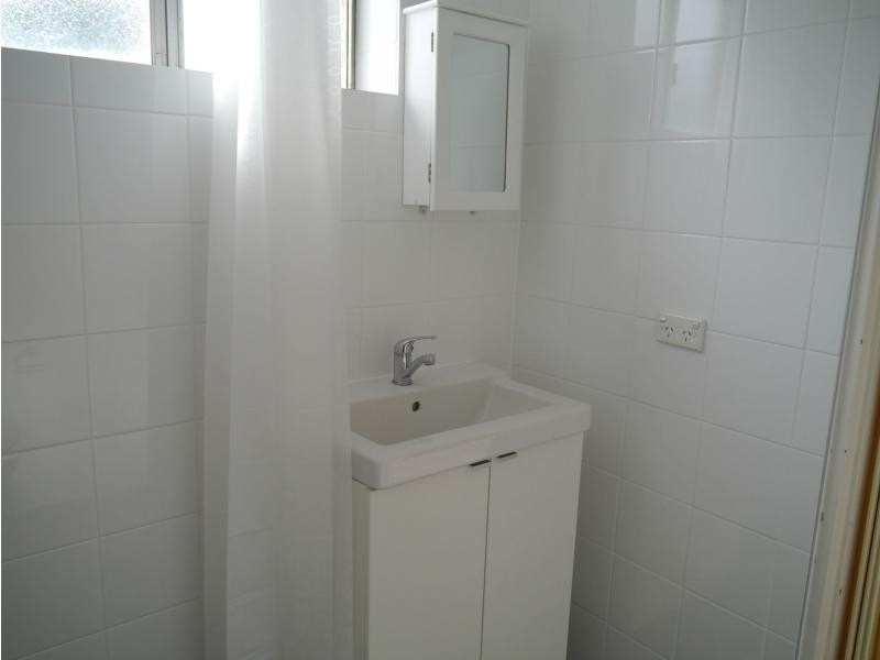 13/4 Bank Street, Meadowbank NSW 2114