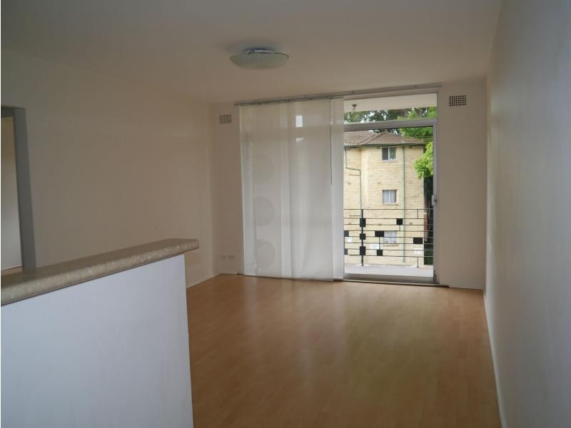 8/12 Meriton Street, Gladesville NSW 2111