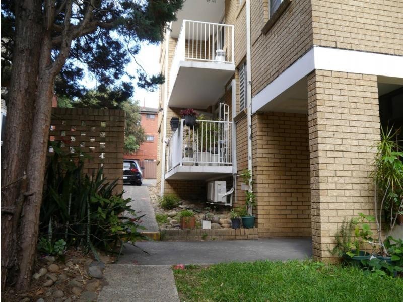 10/19 Meadow Crescent, Meadowbank NSW 2114