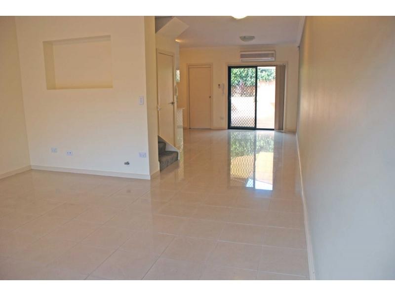 17/38-42 Wynyard Street, Guildford NSW 2161