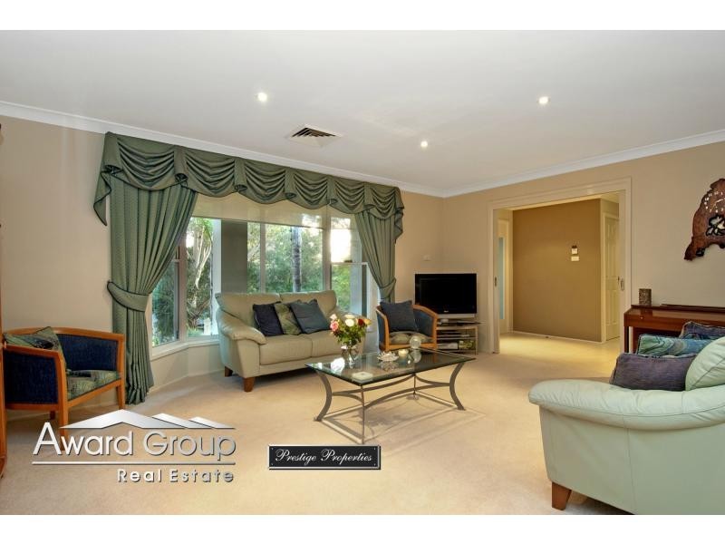 25 Carinda Drive, Glenhaven NSW 2156