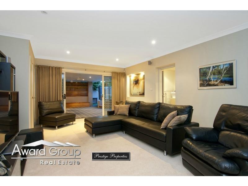 25 Carinda Drive, Glenhaven NSW 2156