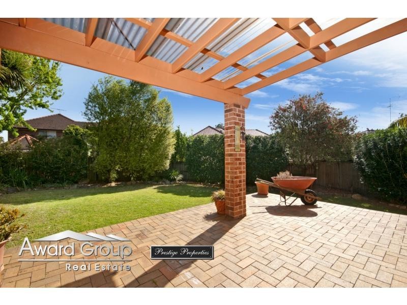 Duplex 2/5 Morven Court, Castle Hill NSW 2154