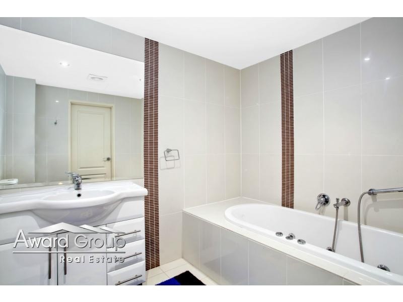 101/2-4 Purser Avenue, Castle Hill NSW 2154