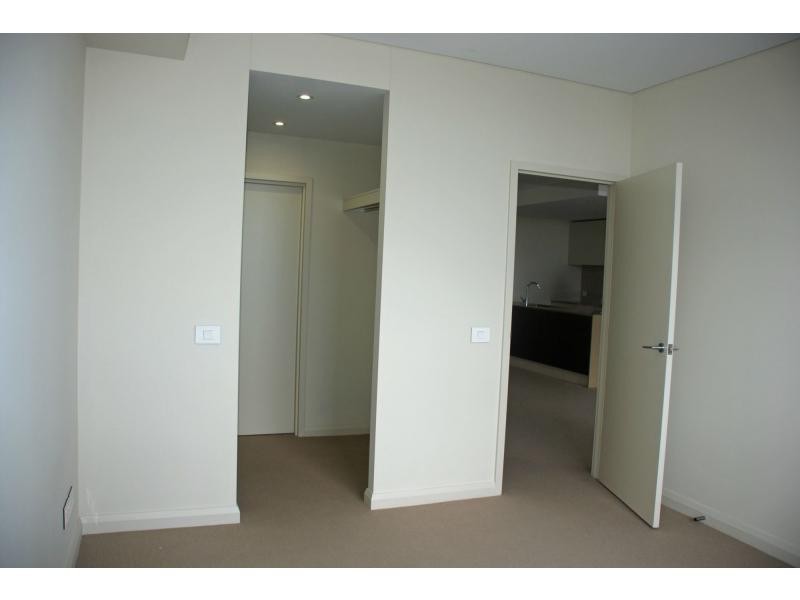 B713/14 Baywater Drive, Wentworth Point NSW 2127