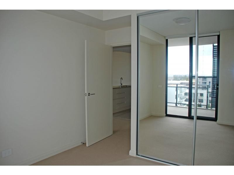 B713/14 Baywater Drive, Wentworth Point NSW 2127