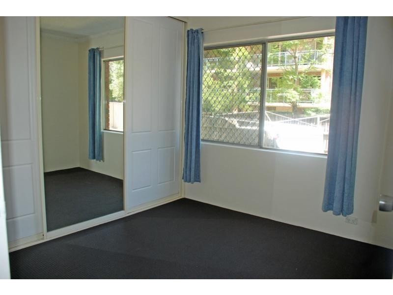 1/9a Cambridge Street, Gladesville NSW 2111