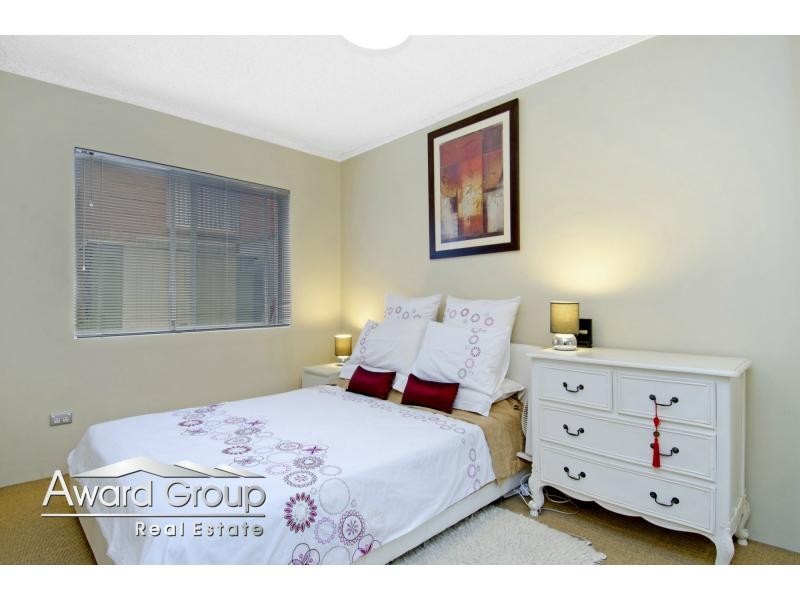 2/13 Edward Street, Ryde NSW 2112