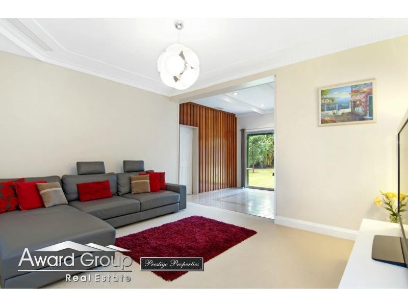 2 Taylor Avenue, Melrose Park NSW 2114