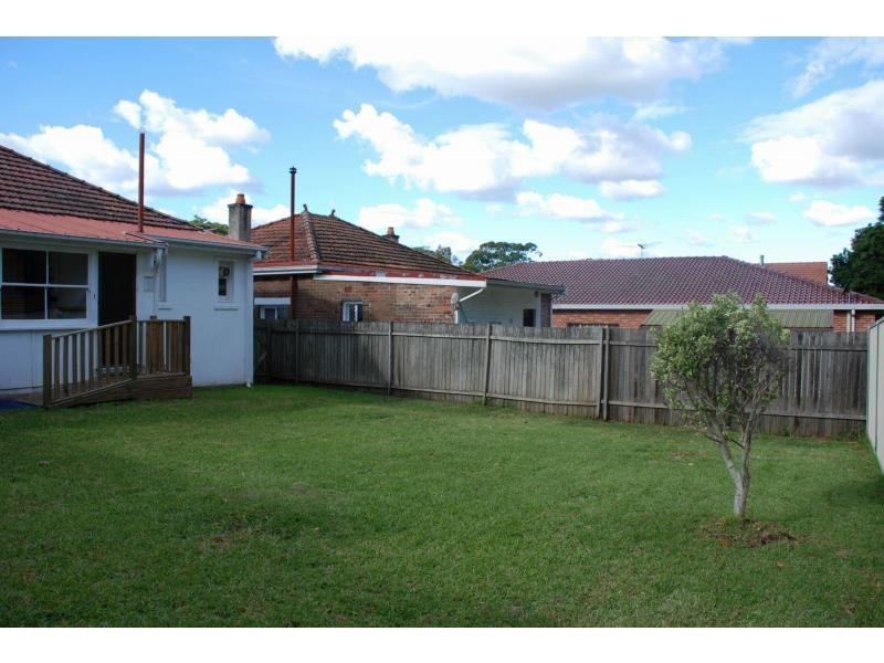 16 Dickson Avenue, West Ryde NSW 2114