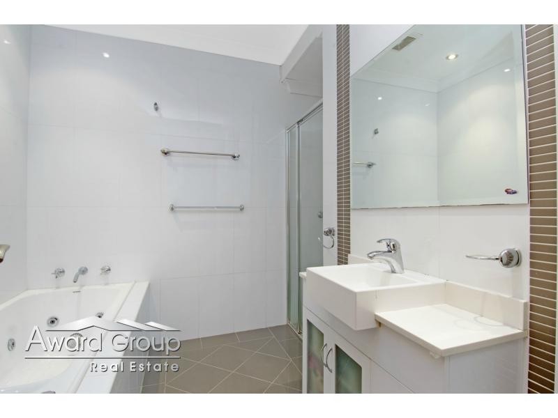 18/718 Victoria Road, Ermington NSW 2115