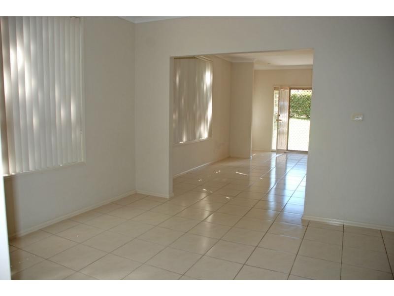 2/14 Swan Street, Rydalmere NSW 2116